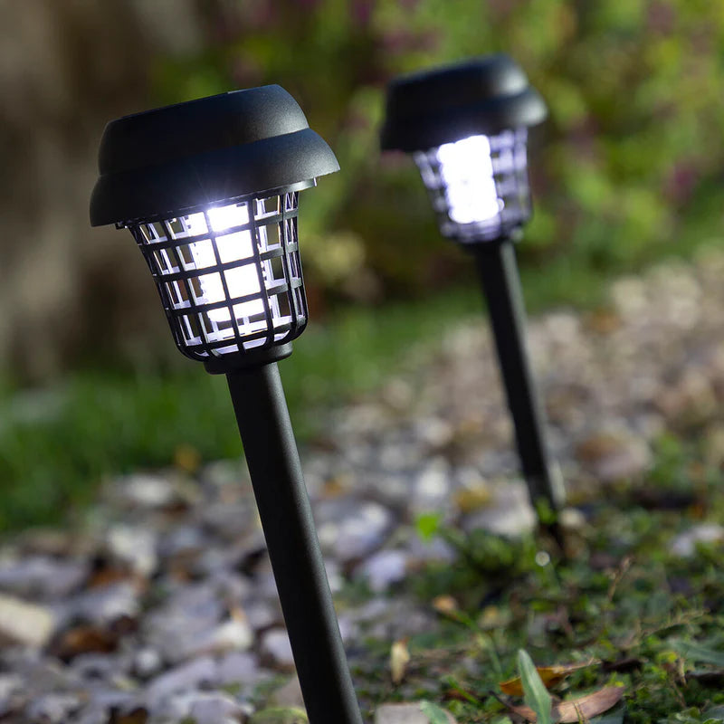 Baštenska solarna lampa protiv komaraca i insekata